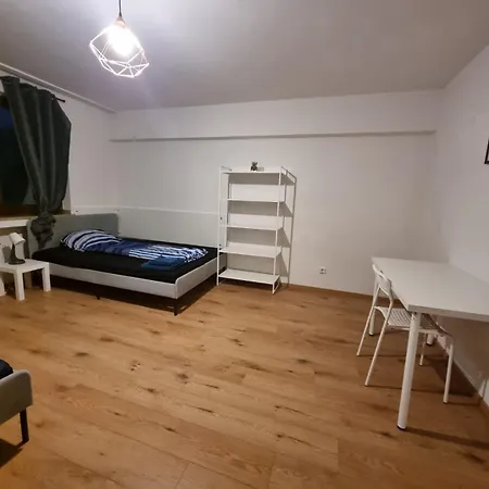 Monteurwohnung Business Oberbilk 6 P Apartment *