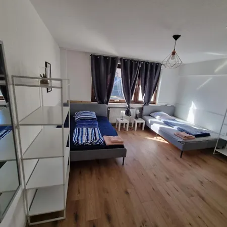 Monteurwohnung Business Oberbilk 6 P Apartamento